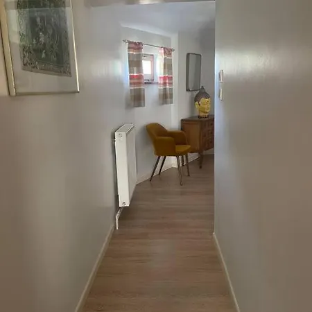 A L'ombre Du Clocher Apartamento *